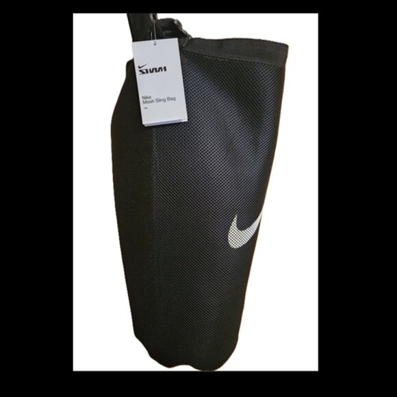 Nike Unisex 10L Mesh Sling Beach-Bag - Picture 2 of 3